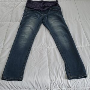 ** SOLD ** Pinkblush maternity jeans